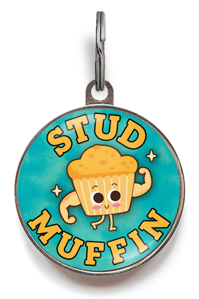 Funny dog tag featuring a flexing muffin and the phrase “Stud Muffin” – cute, customisable ID tag for dogs