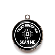 Black I’m microchipped scan me dog ID tag with chip icon